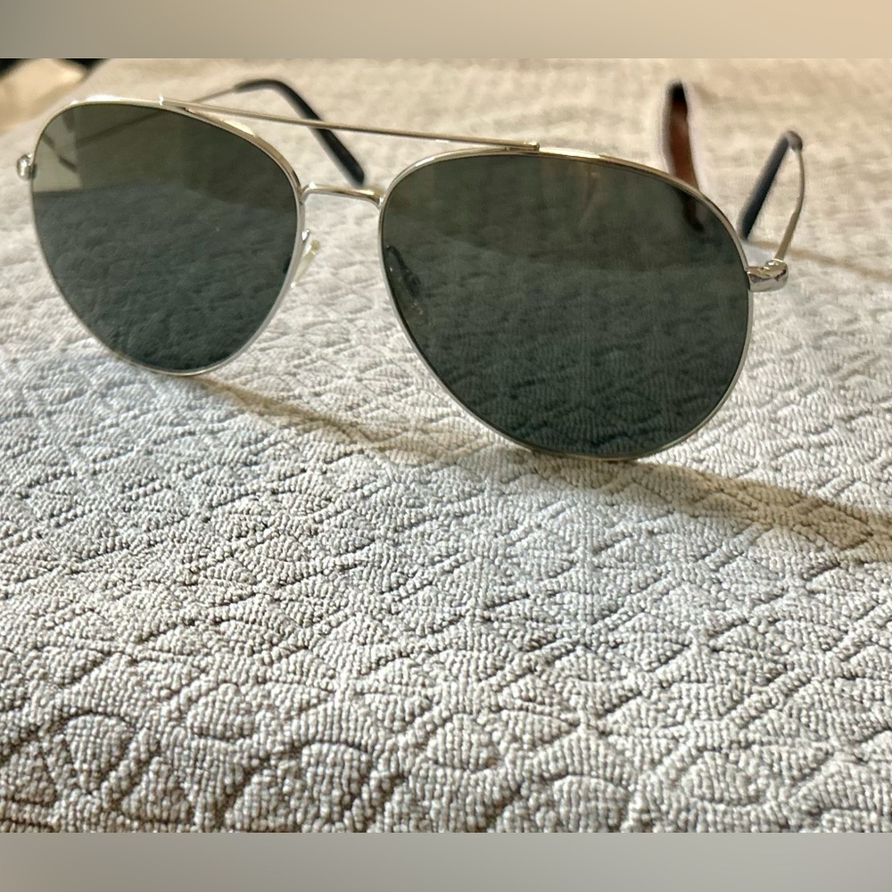 Oliver Peoples